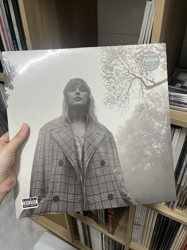 Taylor swift folklore - taylor, album